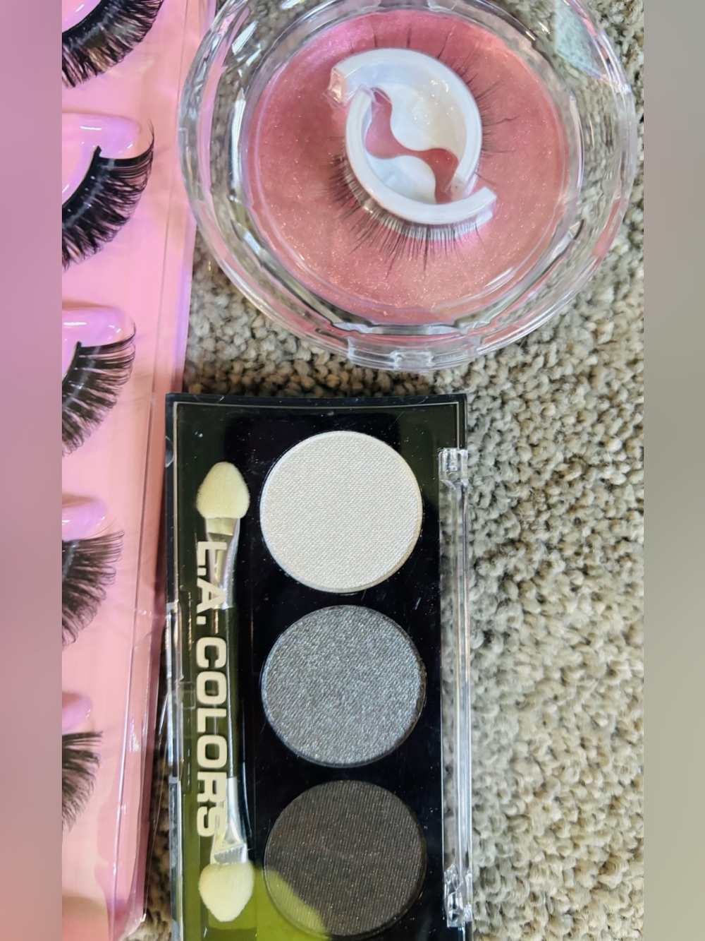 Makeup bundle - Picture 4 of 5